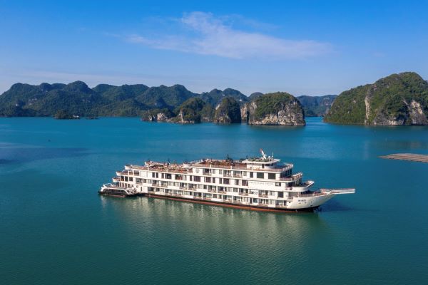 Halong Bay 2 days trip on cruise 5 star